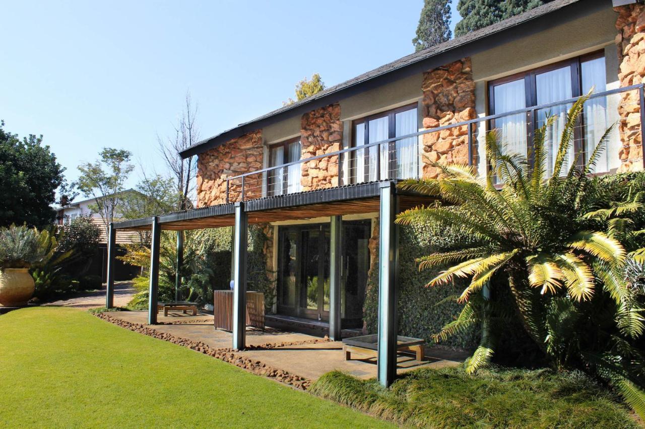 Serene Place Guest House & Conference Venue Affordable Luxury With Backup Power Roodepoort Buitenkant foto